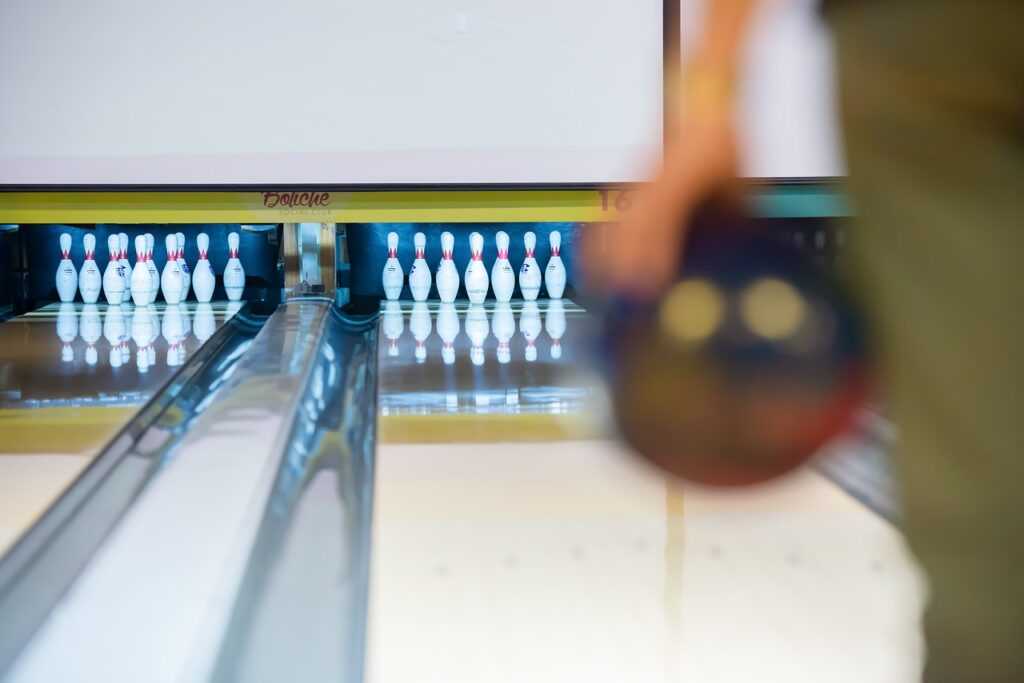 bowling, ball, bowl, sport, game, team, play, sports, athletes, bowling, bowling, bowling, bowling, bowling